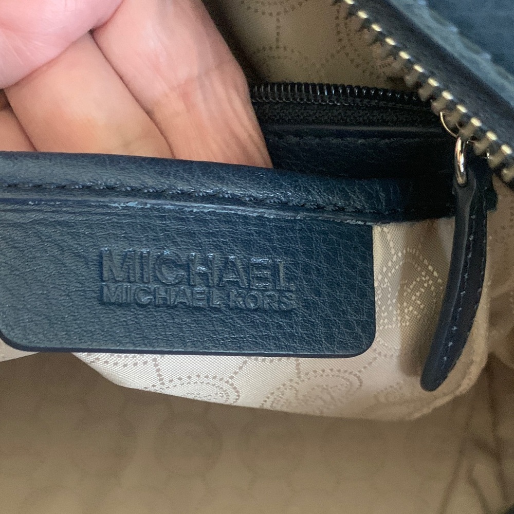 Michael Kors Dark Navy Blue Leather Satchel. - Picture 9 of 10